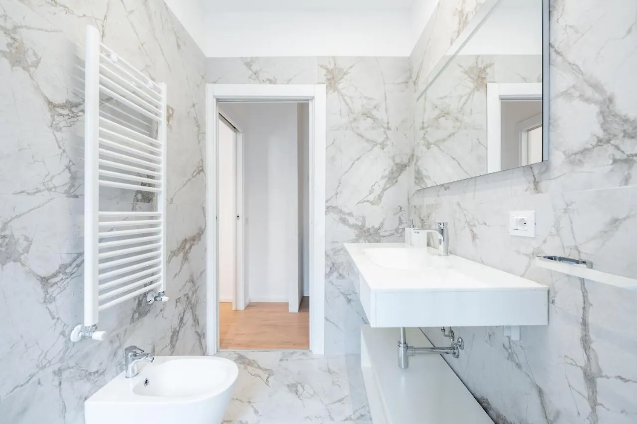 Bilocale Moderno - City Center Milan