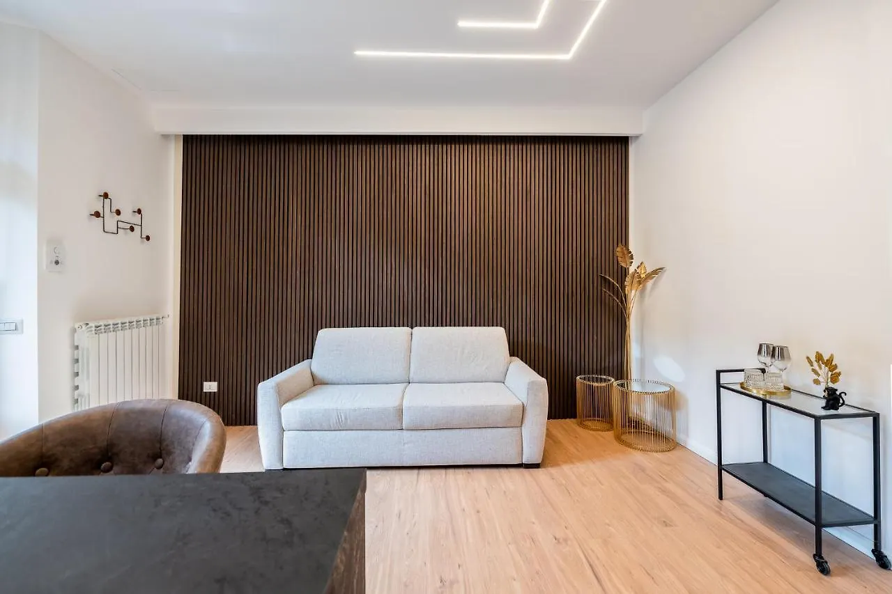 Bilocale Moderno - City Center 米兰